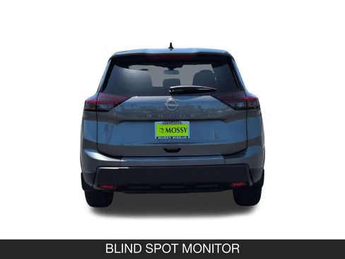 New 2026 Nissan Rogue SV FWD image 8