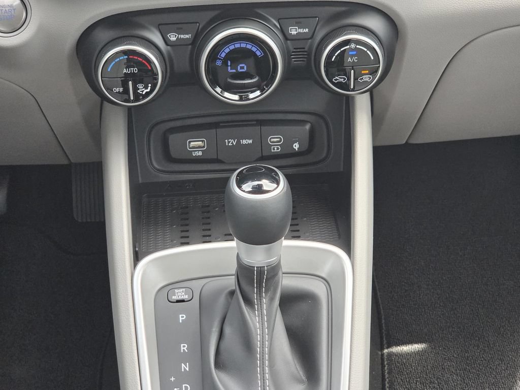 New 2026 Hyundai Venue SEL FWD image 11