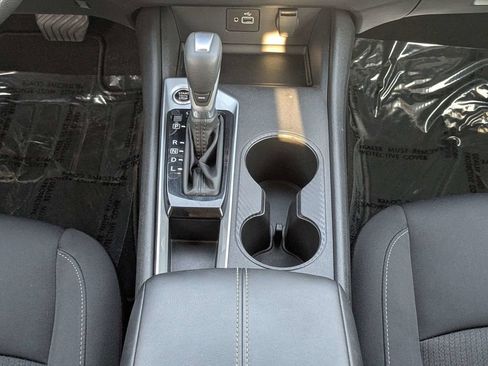 Used 2024 Nissan Altima 2.5 S FWD image 18