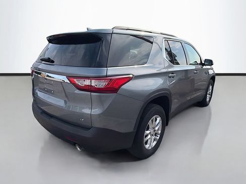 Used 2020 Chevrolet Traverse LT FWD image 8