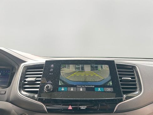 Certified 2025 Honda Passport TrailSport image 16