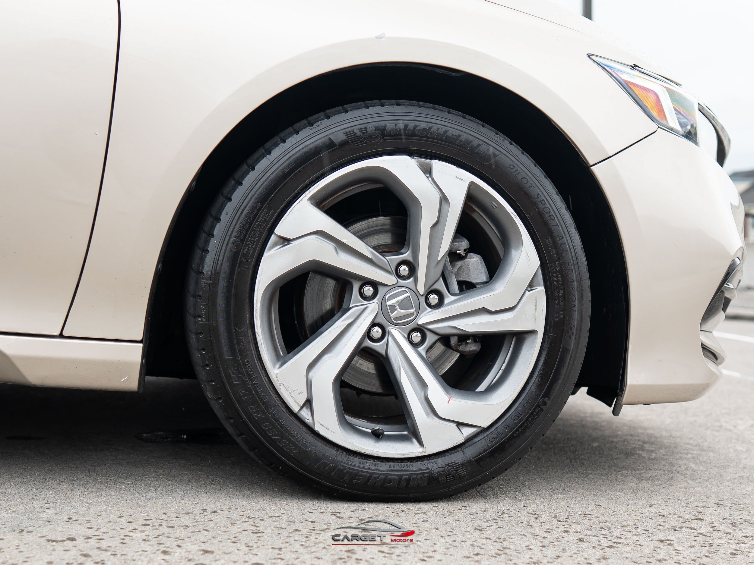 Used 2020 Honda Accord EX image 9