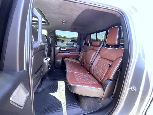Certified 2024 GMC Sierra 1500 Denali Ultimate AWD/4WD image 19