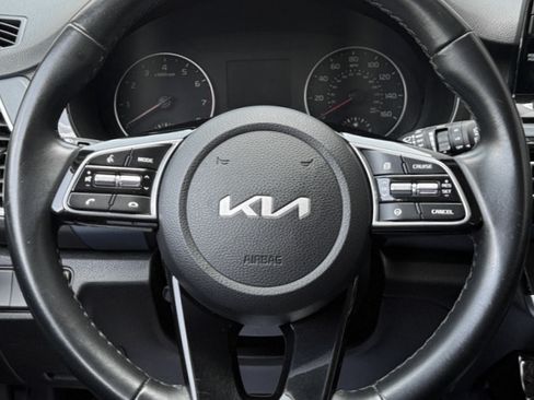 Used 2023 Kia Seltos S AWD/4WD image 18
