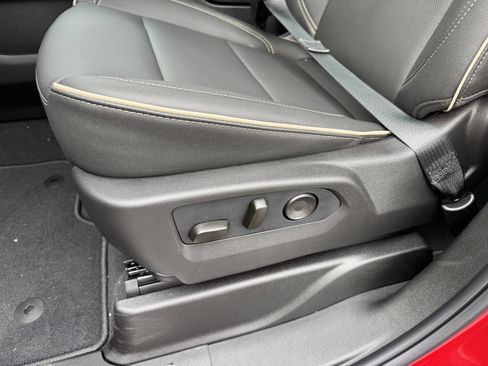 New 2026 Chevrolet Suburban Premier w/ Sun And Tow Package image 14