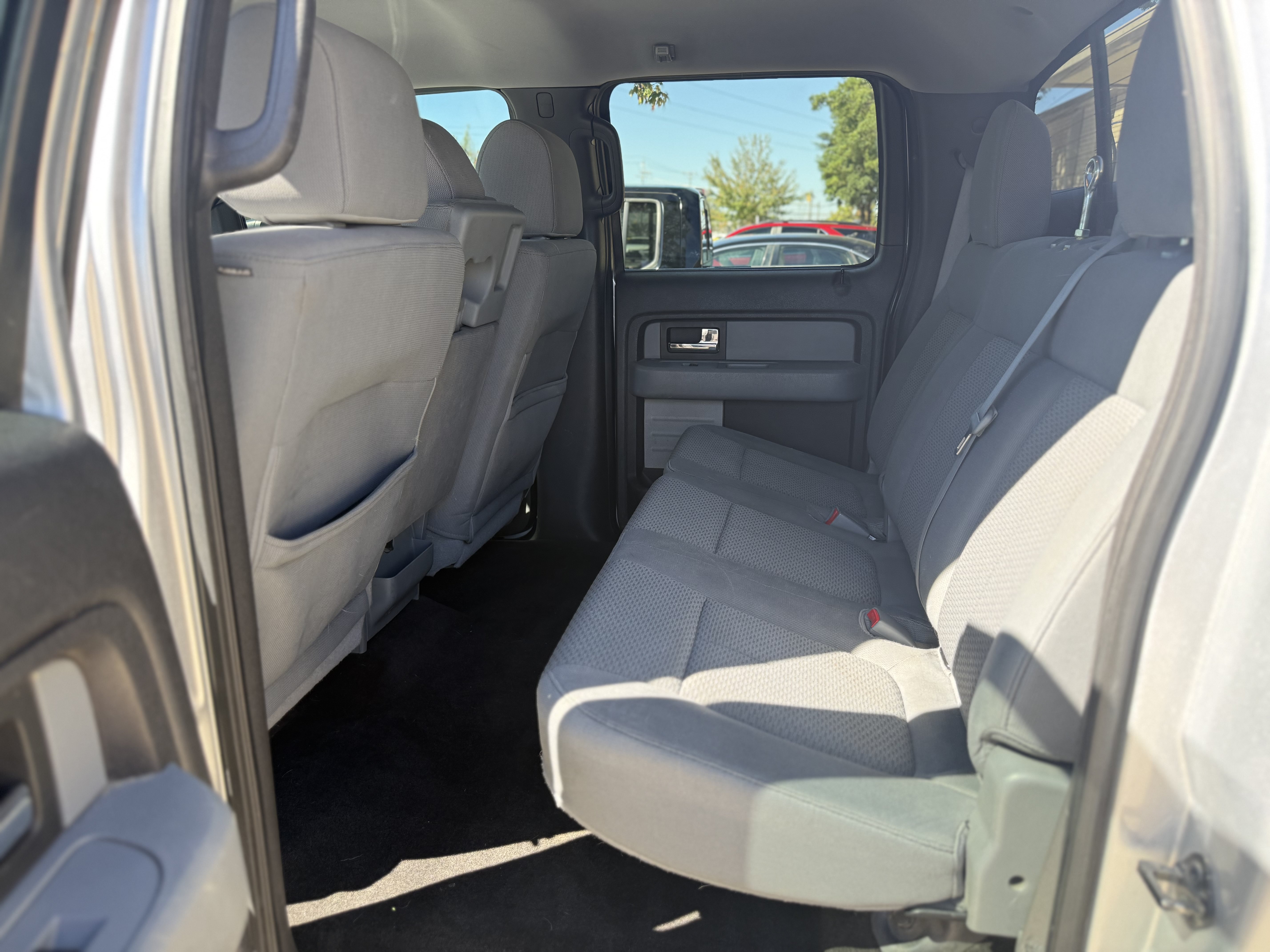 Used 2012 Ford F150 XLT w/ XLT Chrome Pkg AWD/4WD image 13