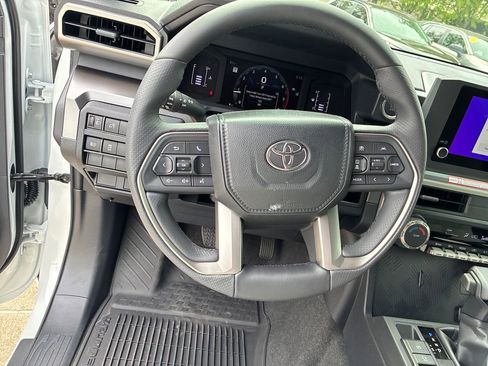 New 2026 Toyota 4Runner SR5 AWD/4WD image 19