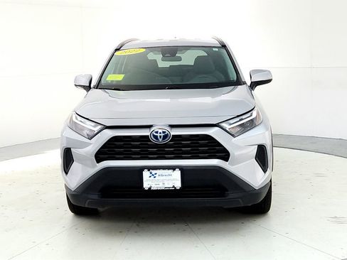 Used 2022 Toyota RAV4 XLE AWD/4WD image 8