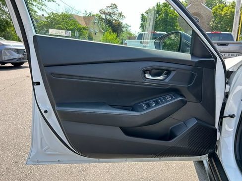 Used 2024 Honda Accord Sport image 9