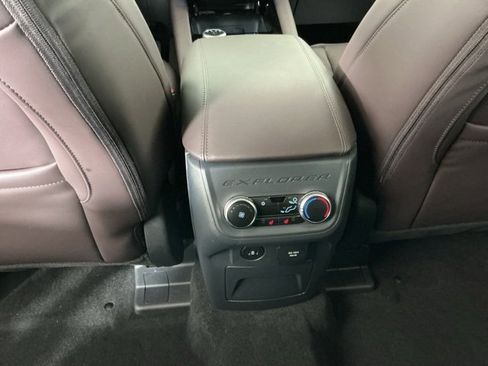 New 2026 Ford Explorer Platinum w/ LUX Leather Package image 29