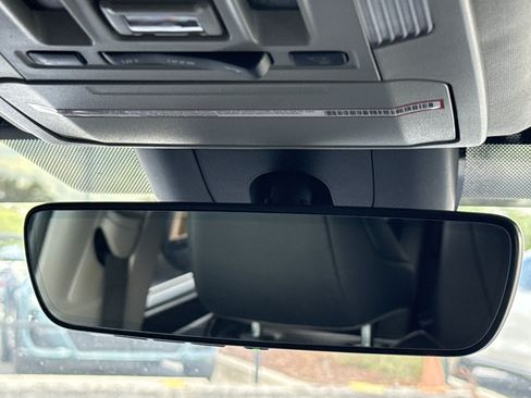 Used 2022 Toyota Highlander XLE FWD image 36