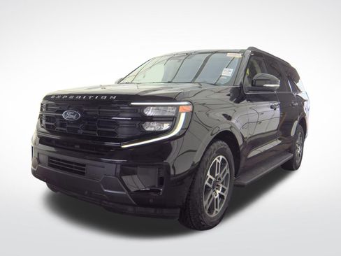 Used 2025 Ford Expedition Max Active image 1