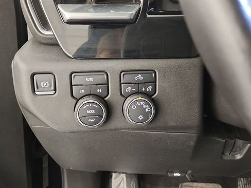Used 2022 Chevrolet Silverado 1500 LT image 22