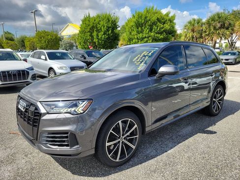 Used 2023 Audi Q7 3.0T Premium Plus w/ Premium Plus Package AWD/4WD image 3