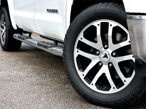 Used 2018 Toyota Tundra SR5 image 2