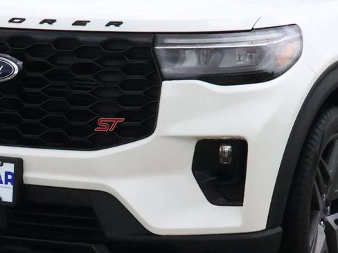 Used 2026 Ford Explorer ST w/ Sun And Sound Package AWD/4WD image 9