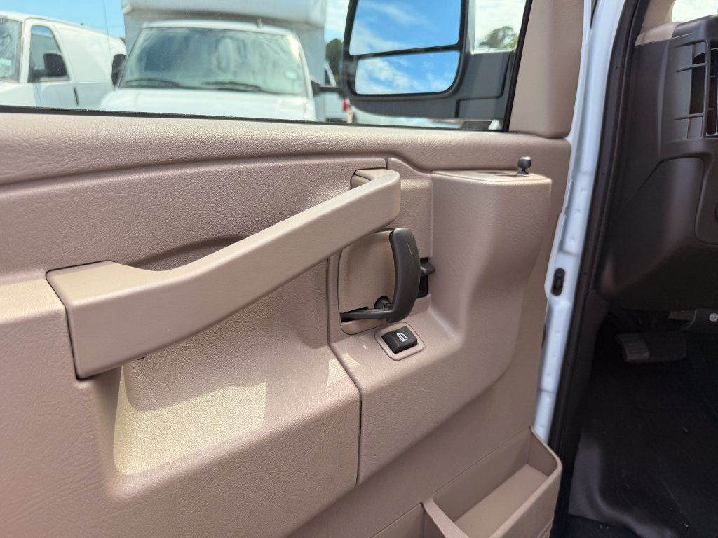 New 2026 Chevrolet Express 2500 w/ Driver Convenience Package RWD image 20