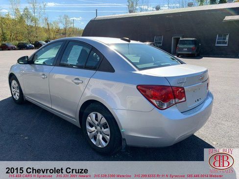 Used 2015 Chevrolet Cruze LS FWD image 5