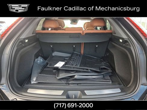 New 2025 Cadillac Optiq Luxury 2 image 21