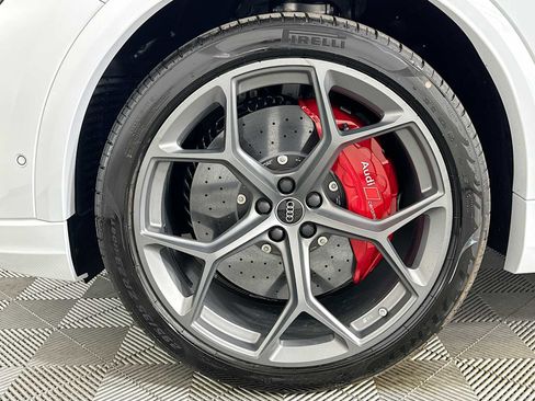 New 2025 Audi RS Q8 performance image 30