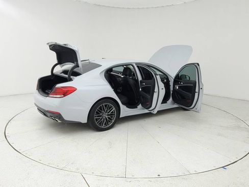Used 2019 Genesis G70 2.0T Advanced RWD image 12