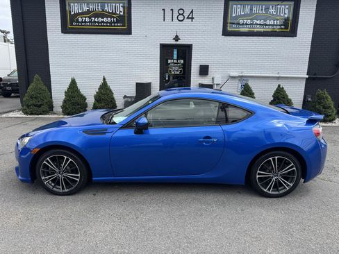 Used 2013 Subaru BRZ Limited w/ Popular Pkg 1A RWD image 2