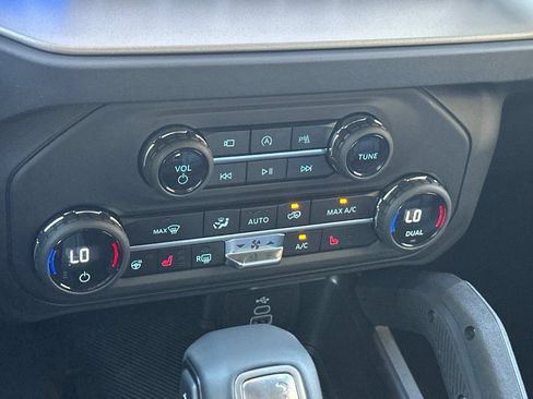 New 2026 Ford Bronco Outer Banks w/ Sasquatch Package AWD/4WD image 21