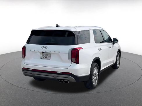 Used 2024 Hyundai Palisade SEL FWD image 11