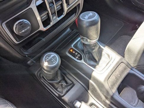 Used 2020 Jeep Wrangler Unlimited Sport S AWD/4WD image 22