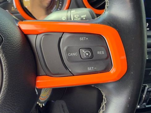 Used 2021 Jeep Wrangler Unlimited Sahara AWD/4WD image 10