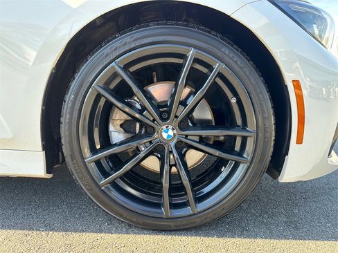 Used 2022 BMW 330i Sedan w/ M Sport Package image 12