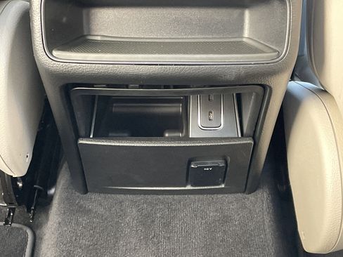 Certified 2023 Mercedes-Benz GLE 350 image 40