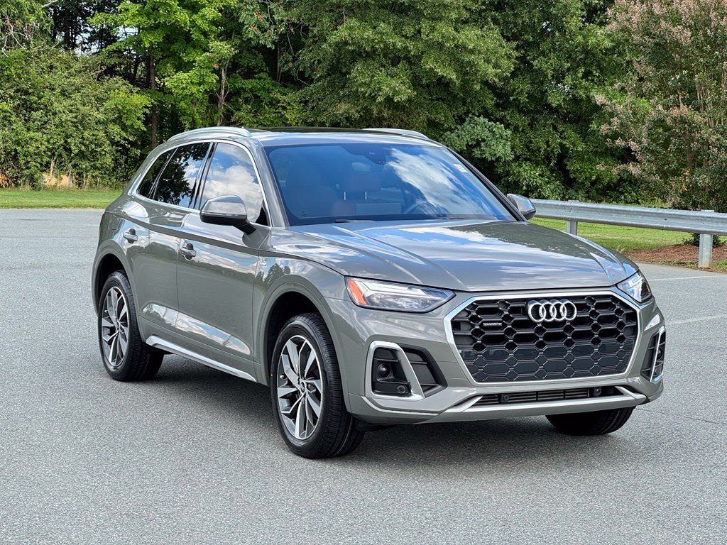 Used 2024 Audi Q5 2.0T Premium AWD/4WD image 2