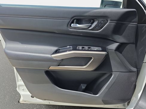 Certified 2024 Nissan Pathfinder Platinum w/ Cargo Package AWD/4WD image 26