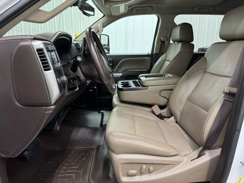 Used 2019 Chevrolet Silverado 2500 LTZ w/ Duramax Plus Package image 11