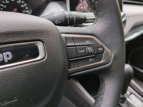 Used 2024 Jeep Compass Latitude AWD/4WD image 14
