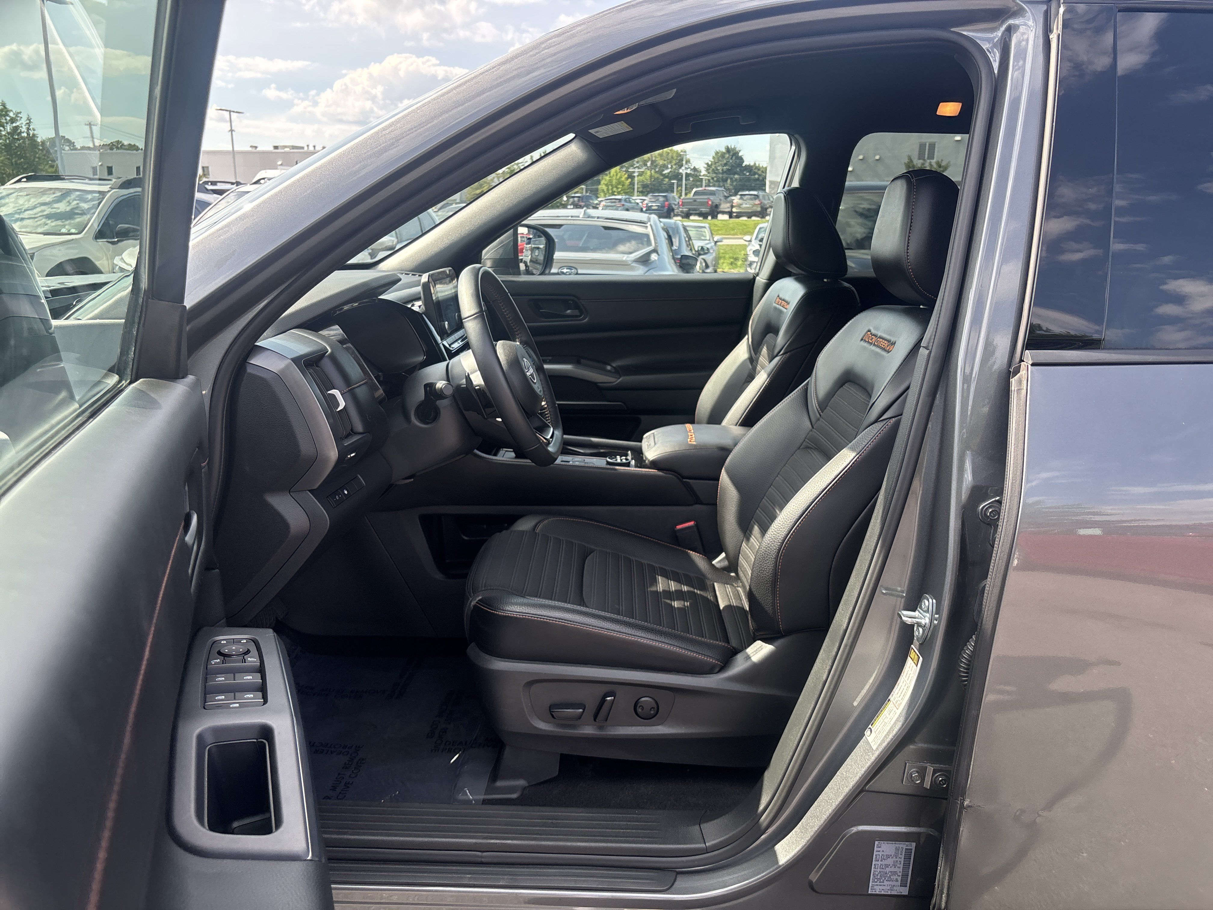 Used 2024 Nissan Pathfinder Rock Creek AWD/4WD image 32