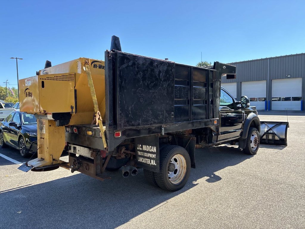 Used 2017 Ford F550 4x4 Regular Cab Super Duty image 7