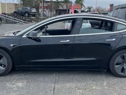 Used 2018 Tesla Model 3 Long Range image 5