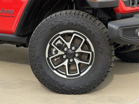 New 2025 Jeep Gladiator Rubicon w/ Convenience Group image 8