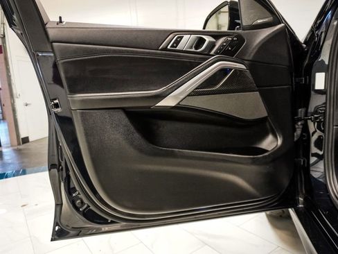 Used 2021 BMW X6 M50i w/ Executive Package image 24