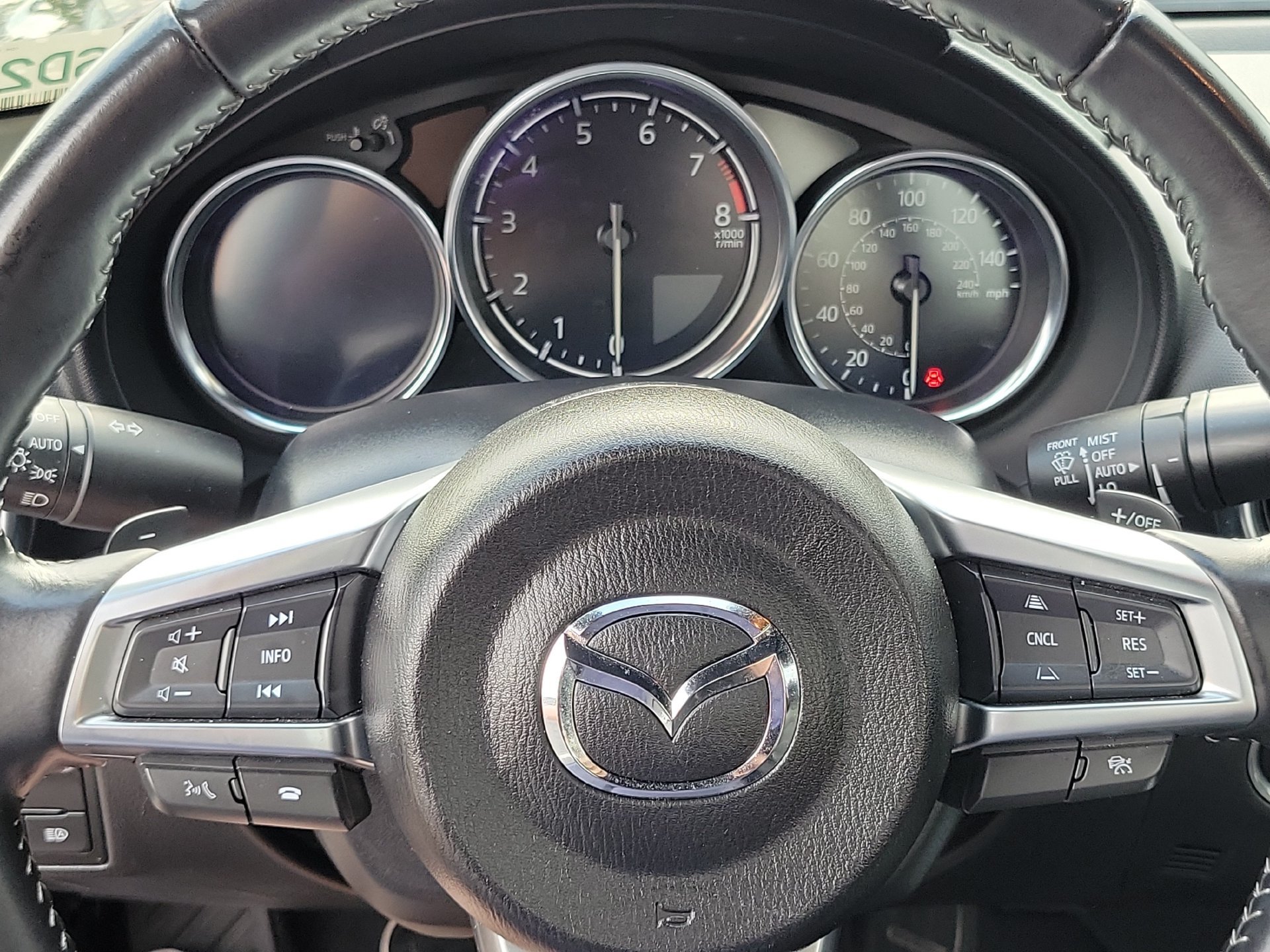 Used 2025 MAZDA MX-5 Miata RF Grand Touring RWD image 18