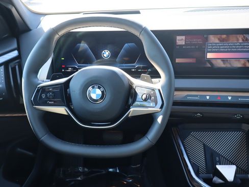 Used 2025 BMW X3 xDrive30i AWD/4WD image 11