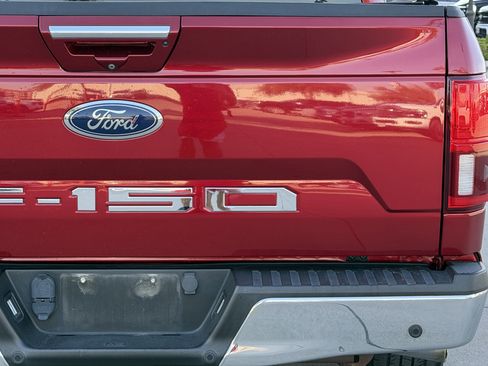 Used 2018 Ford F150 Lariat w/ Equipment Group 502A Luxury AWD/4WD image 6