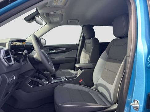 New 2026 Chevrolet TrailBlazer LS w/ LS Convenience Package FWD image 9