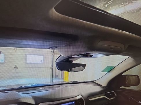 Used 2021 GMC Acadia Denali w/ Denali Ultimate Package image 11