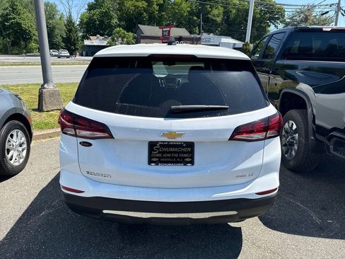 Used 2023 Chevrolet Equinox LT AWD/4WD image 12