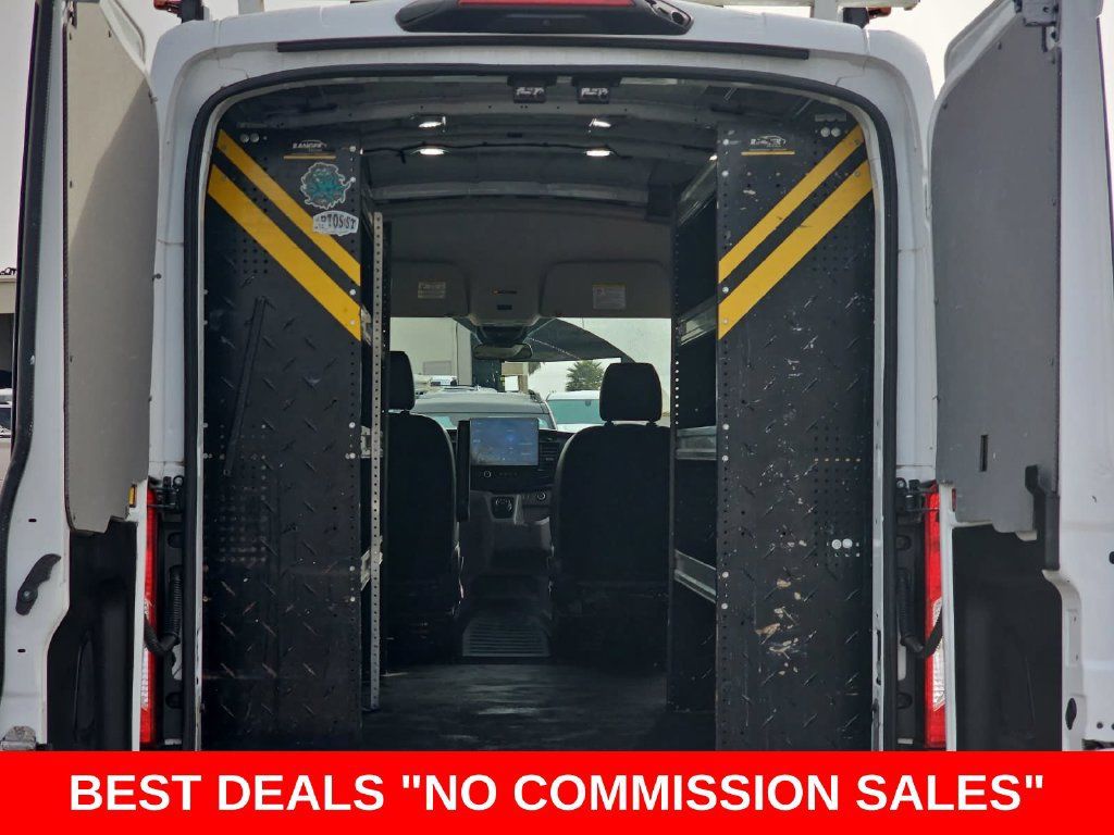 Used 2022 Ford E-Transit Medium Roof RWD image 12