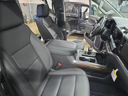 New 2026 Chevrolet Silverado 1500 LT Trail Boss w/ Safety Package image 12