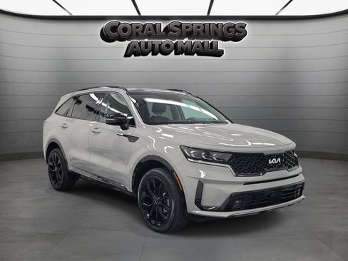 Used 2023 Kia Sorento SX AWD/4WD image 1